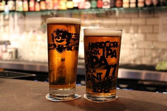 Understanding the U.K. Pint vs. the U.S. Pint