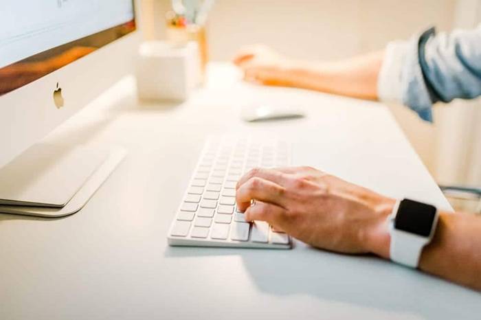 Why you might have to schedule an email